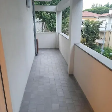 Comodo Tra E Riccione Appartamento